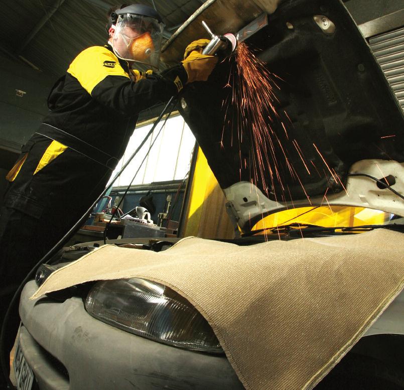 Welding Blankets Welding Blankets Welding Blankets The ESAB Welding blankets are produced using heat and flame resistant fabrics.