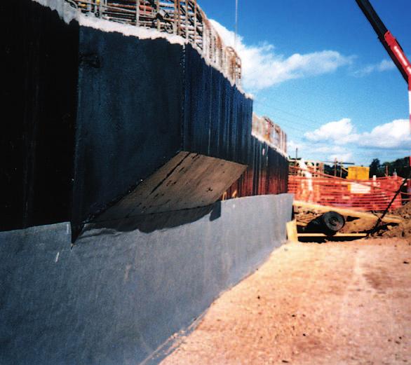 Retaining Structures Deckdrain installed behind retaining structures acts as an efficient groundwater drainage system.