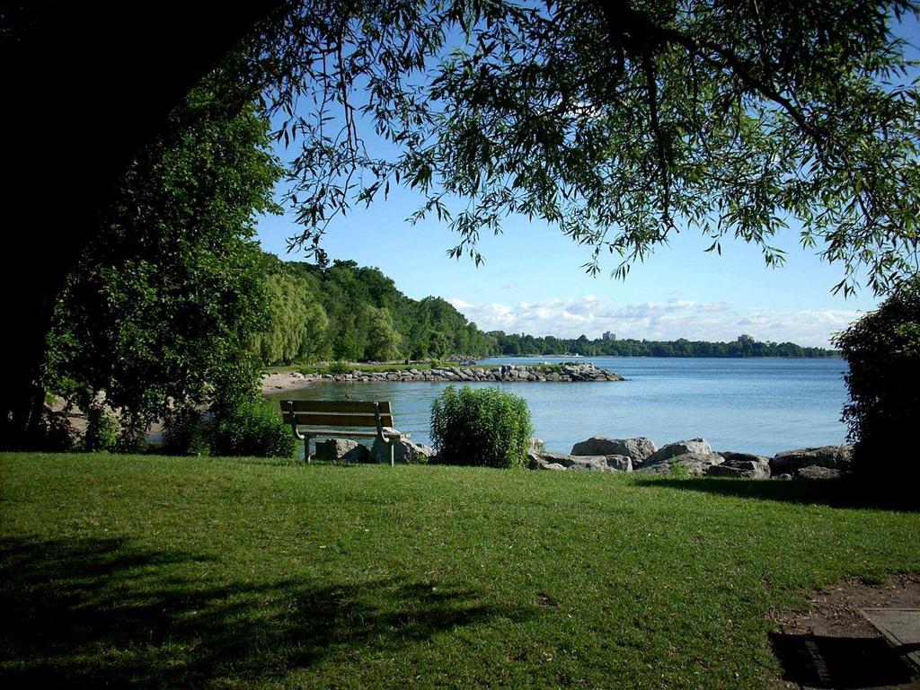 Figure 6-11: Jack Darling Park is a public waterfront park located midway between Southdown Road and Mississauga Road.