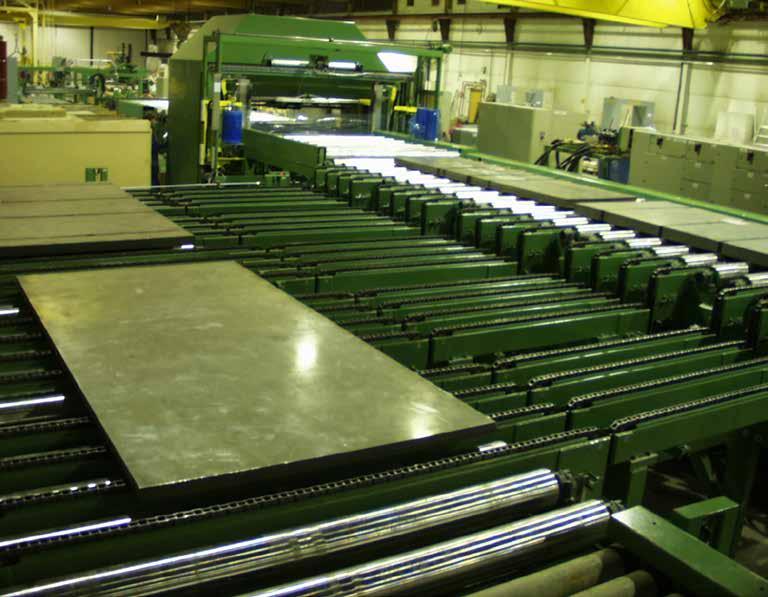 All the information is compared to the information received from MIS. In the Steel Wrap station, the sheets are wrapped without a cradle in order to reach a very tight package.