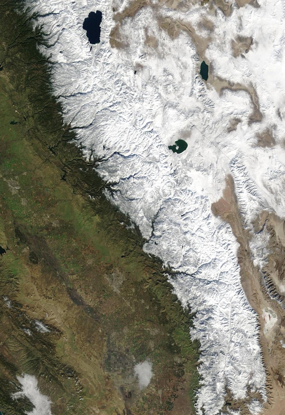 Sierra Nevada research infrastructure evapotranspiration measurements MODIS image Elev.