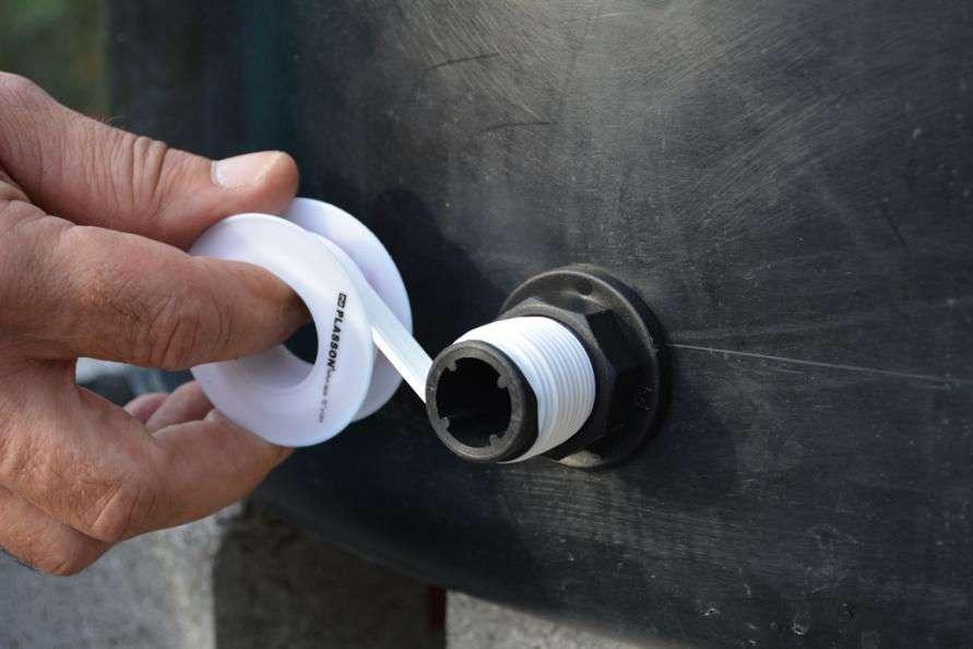 Bind a threaded tape on the