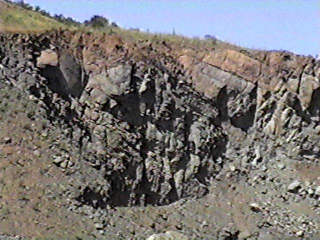 Properties of blasted rock mass can change: between pits; within a pit; between bench levels; even within a bench.