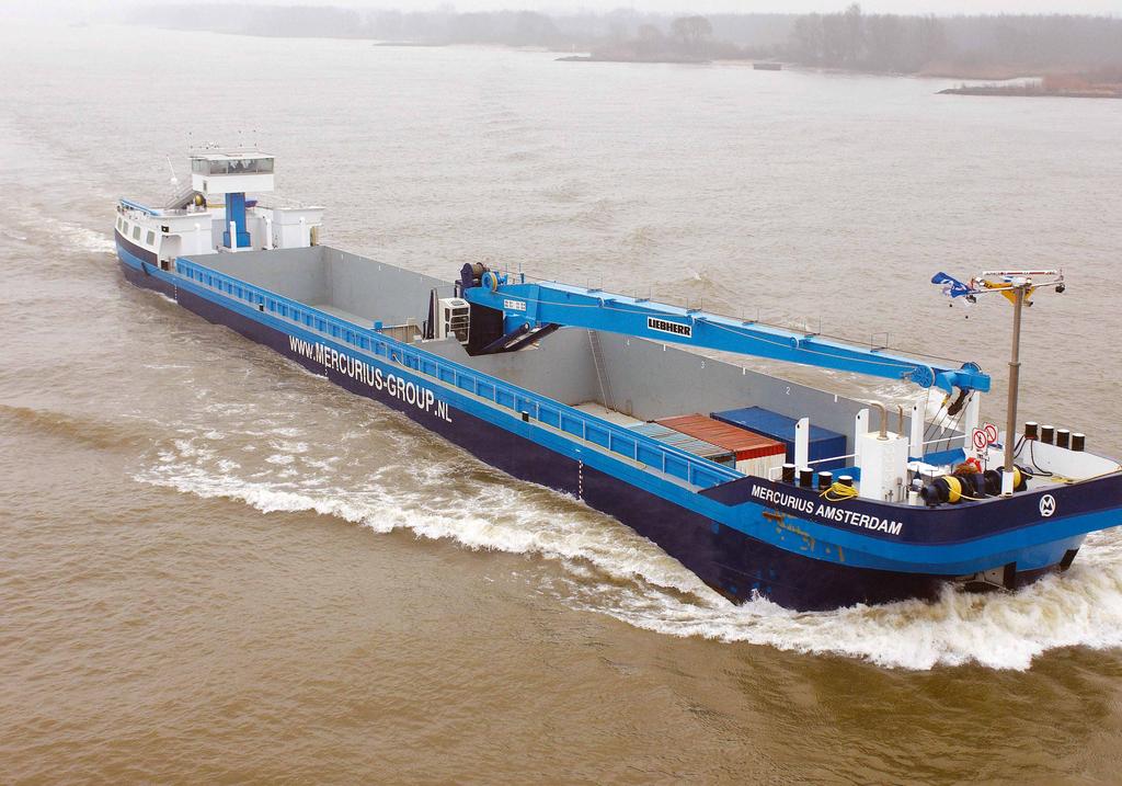 INNOVATIVE LOGISTICS CONTAINER CRANE SHIP WATERWEGEN EN ZEEKANAAL A particularly dense network of waterways in Flanders and its neighbouring regions provides numerous opportunities for innovative