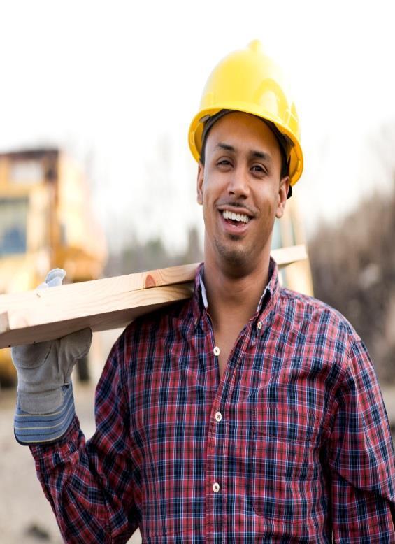 CARPENTER $12.35(entry level) - $29.44(experienced) / hourly Carpenters make, on average, $40,000 per year. Carpenters work on every type of construction project.
