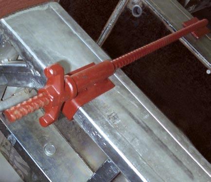 Ties Heavy Duty Ties Symons offers various heavy duty tie and hardware options to complement the Rapid Clamp forming system.