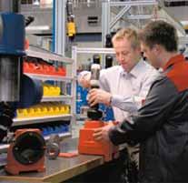 of SEW gear motors General information - Duration: 2 days - Requirements: Training as a specialist, mechanic, electrical engineer or electrician Target group - Fitters Participants: - Are familiar