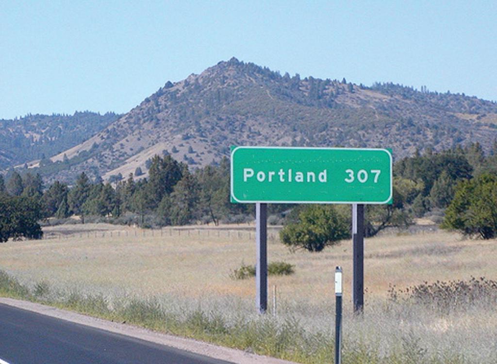 What is Data? A collection of facts. Portland is 307 miles away. What is Information? Meaningful data.