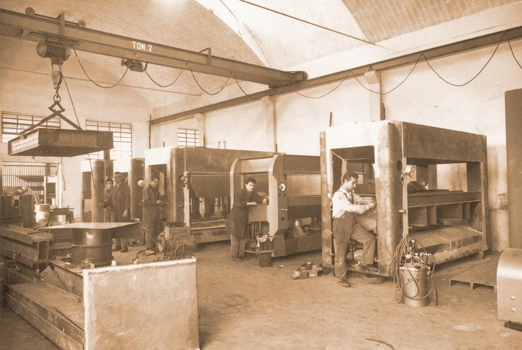 MORE THAN 60 YEARS EXPERIENCE In 1947 SERGIANI s has been the FIRST COMPANY IN ITALY to manufacture PRESSES and