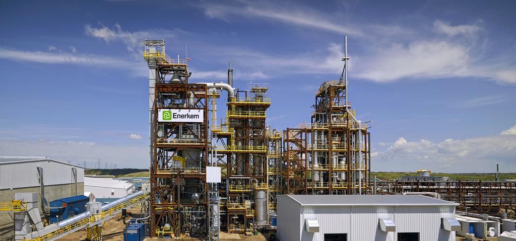 Photo 2: The Enerkem Alberta Biofuels facility in Edmonton, Alberta, Canada METHANOL SYNTHESIS Stable production of methanol with high purity and yield has been demonstrated in Sherbrooke at the