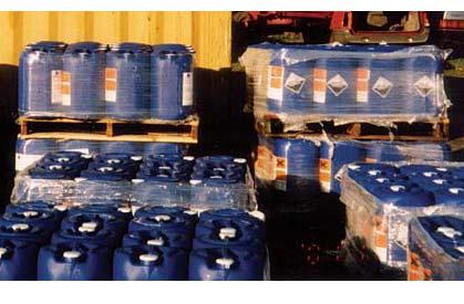 Drums on pallets Drums stacked on pallets can be handled with standard fork lifts Drums should be