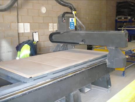 Reducing and recycling plasterboard waste on a site where space is a constraint 9 Off-site plasterboard cutting station When space and programme constraints meant that this area was no longer