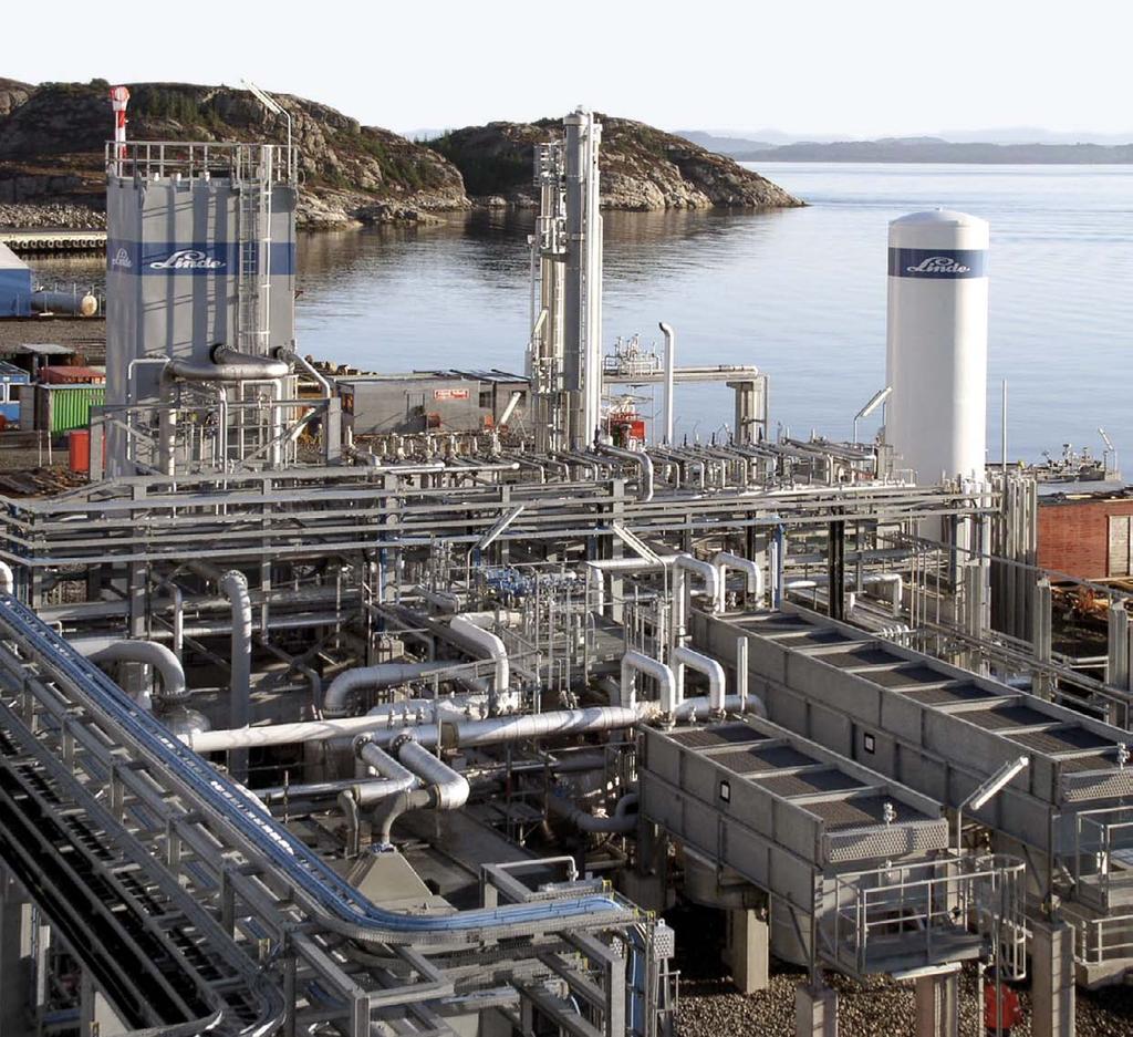 7 LNG plant in Kollsnes, Norway. Capacity: 40,000 tpa Customer: Naturgass Vest, now Gasnor Start-up: 2003 LNG is distributed by trucks and by small LNG transport ship to satellite stations.