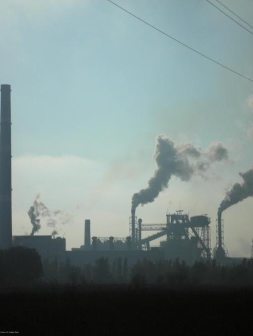 German legal framework The erection and operation of powers plants or cement works are subject to the provisions of the Federal Ambient Pollution Protection Act (BImSchG).