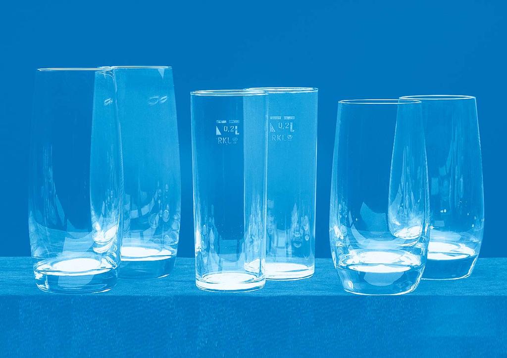The monolayer barrier that is formed protects the glass against attack from alkaline raw materials as well as other detergent ingredients.