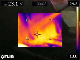 How to see layering during the spraying process Thermal imaging can be used to see the flow of shotcrete and accelerator during spraying.