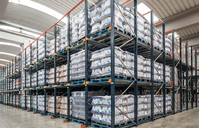 Calculation principles Standards and recommendations Mecalux calculates drive-in pallet racking with the following main criteria from: - EN 1993 standard (Eurocode 3) - FEM Directive 10.2.