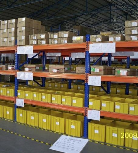 50% immediate pallet access provides reasonable stock rotation on a FILO (First In Last Out) basis and makes good use of all available locations.