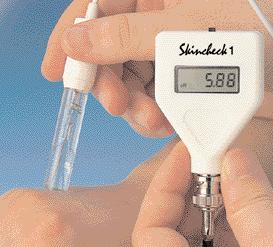 Skincheck measures ph in just a few seconds with a special flat-tip electrode specifically designed to measure ph on body surfaces.