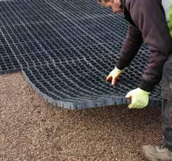 Fill the Drivegrid with the supplied 6-0mm aggregate.
