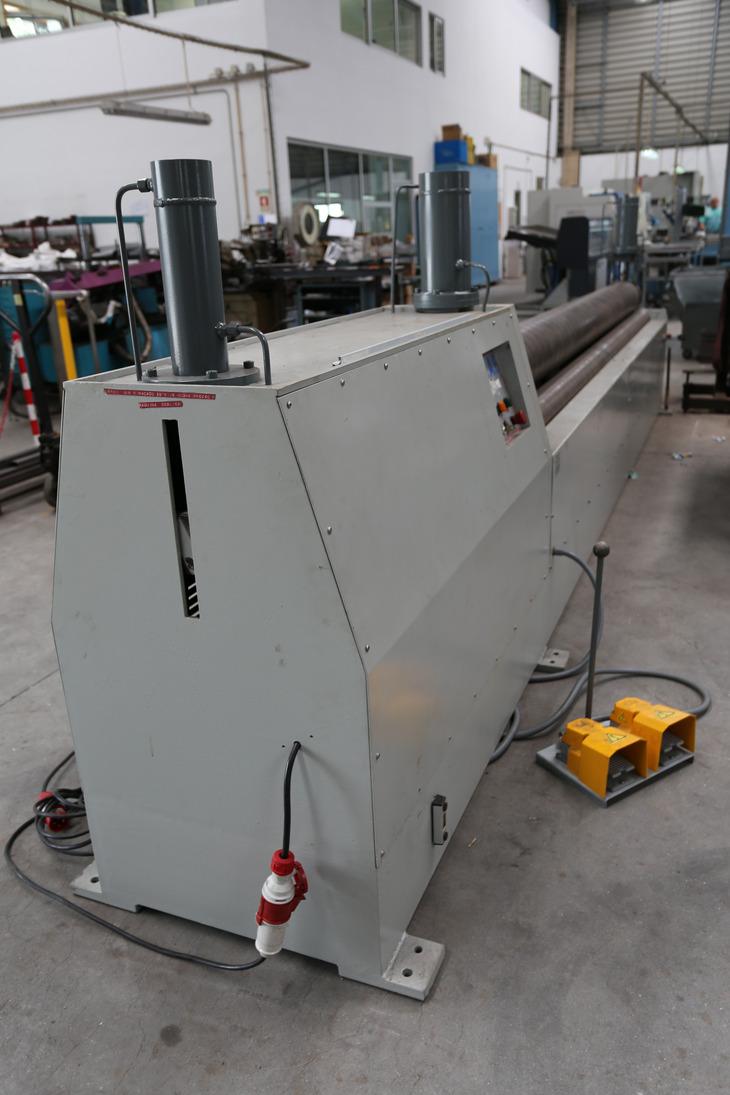 MANGLING MACHINE ITAF 4000/3 Electric calender 3 rolls Length: 4000mm Sheet