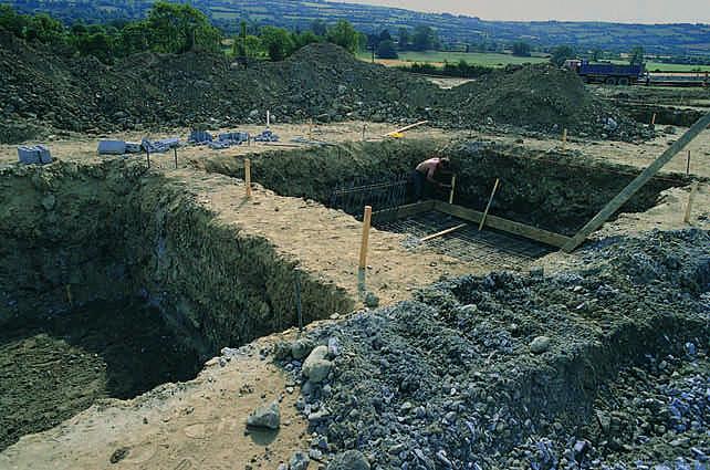 bord gais english pdf 10/5/02 1:11 pm Page 10 8 Appendix 2 Relationship between the Project Archaeologist and the Consultant Archaeologist in the conduct of archaeological excavations Bord Gáis will
