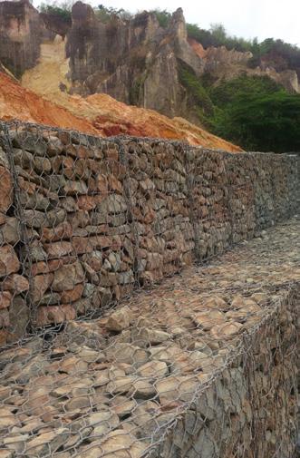 Material specifications Both the gabion mesh baskets and mattresses supplied by our UK technical partner, Enviromesh conformed to the following standards: BS EN 10223-3:2013 and has BBA