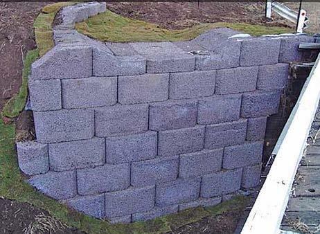 3MPa is approximately 10% of 23.7MPa). 2.2 Application Examples The following section shows examples of retaining wall applications of the Gabi Block System.
