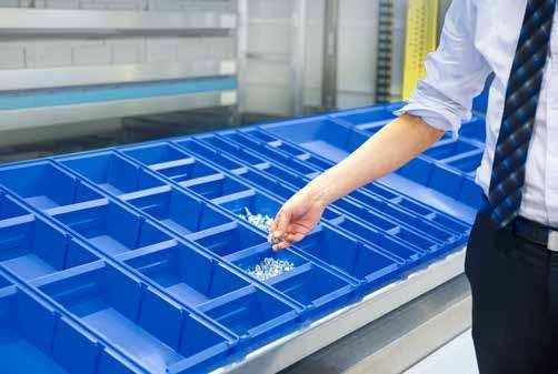 paneling Tray design with frame and base Height-adjustable tray in 25 mm increments 25mm A brilliant organizer for every warehouse: Rack boxes (RB) Cleverly compartmentalized with the classic top