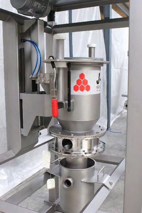 Big Bag Discharge Unit This discharge unit consists of the following components: Vibrating table Stainless steel frame Discharge clamp Outlet stretch system Vibration dompeners