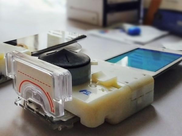 Innovation - opportunities through new diagnostics Handheld lab