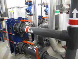 Installation of secondary pipes for hot and cold tanks to broodstock, larval and