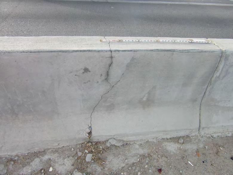 State of Nevada Photo 19: Vertical cracks