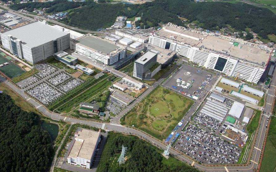 Global Energy Management System Implementation: Case Study LG Display Paju Plant LG Display's Paju plant saved 1,180,412 GJ of energy per year in 2016 We will contribute to national economy and