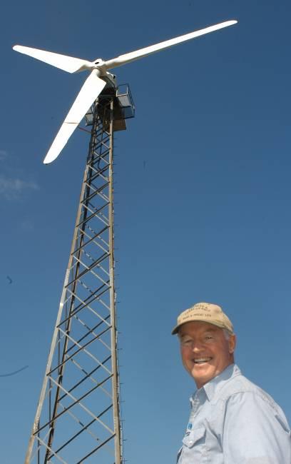 Small Wind Small wind = <100 kw Residential, farm or small business application It costs roughly $3,000-$5,000 for every