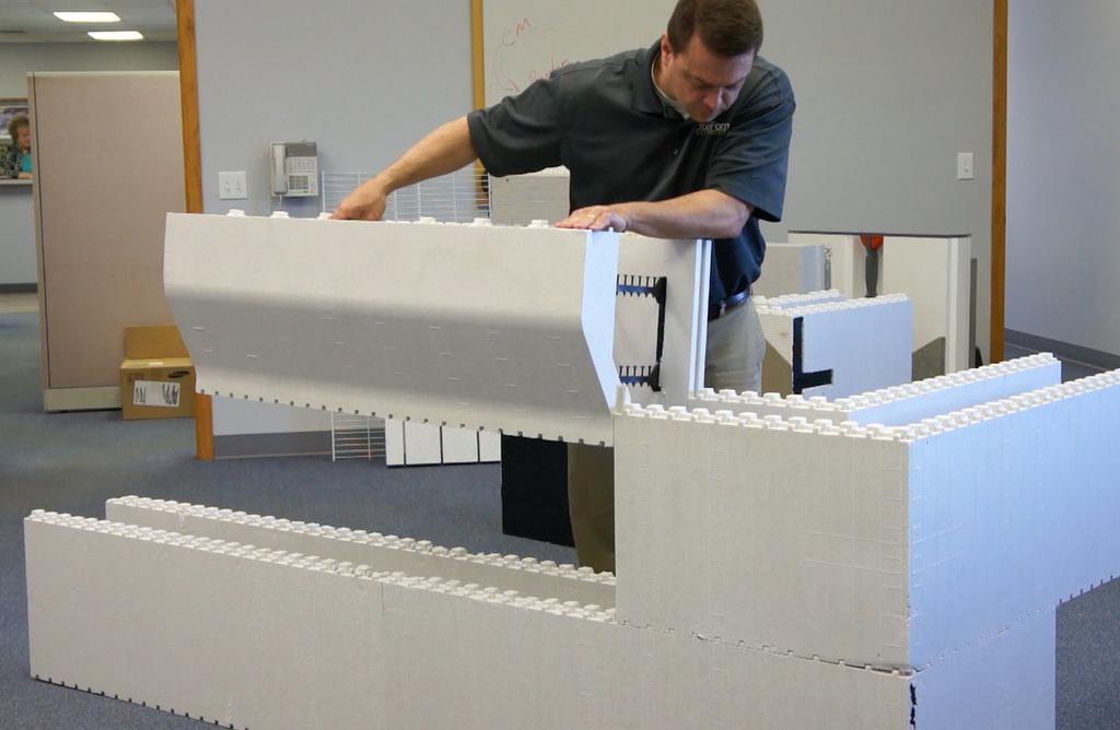 Brickledge Block Assembly 45º Corners are constructed using straight blocks and select sizes of 45º Corner Panels.