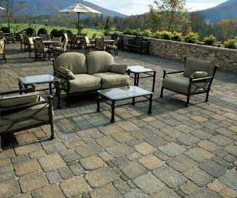 Villa Stone I Heritage Series 80mm Four distinct shapes modulate together to create a random variety of design