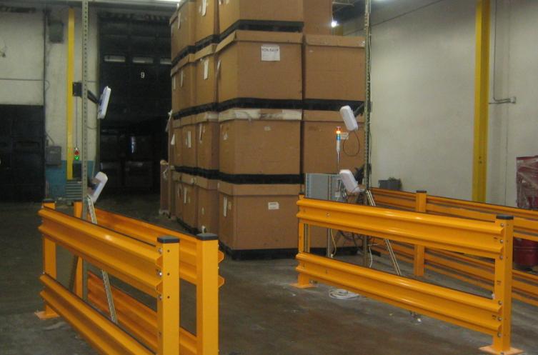 Goods Issue using Portals After the backflush, the pallet then passes through a portal, which is our RFID