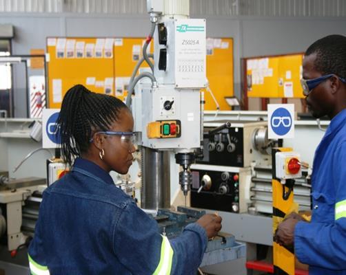 Steelpoort Training Centre Technical Information Community: Sekhukhune and Neighbouring Communities Glencore Alloys Operation: Eastern Leg Operations Spend: R 40 000 000 Percentage complete: