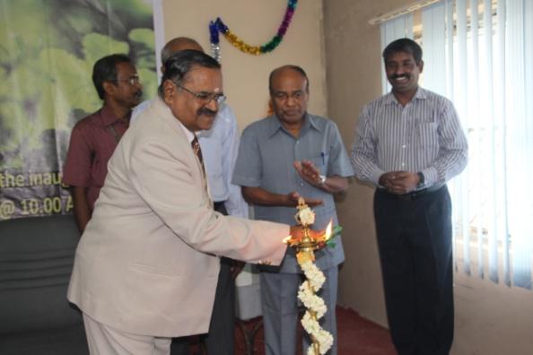 The programme initiated by lighting of lamp by programme Convener Dr. R. R. Rao followed by Dr. S. Sudalaimuthu, Vice-Chancellor, Karpagam University, Coimbatore.