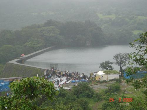 Bushy Dam-Masonry source: http://travel.sulekha.