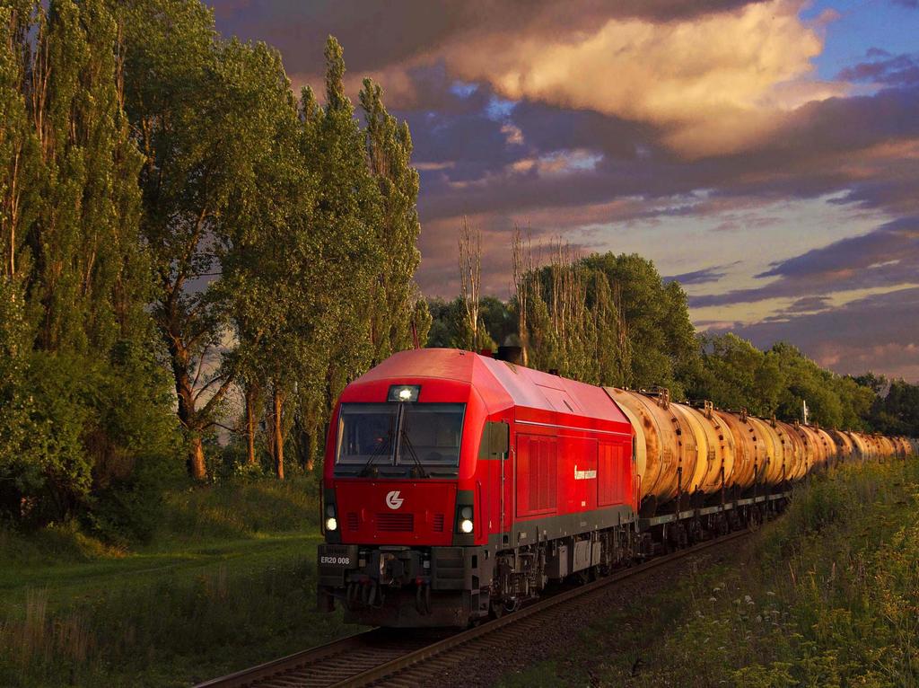 ADVANTAGES OF LITHUANIAN RAILWAYS o Kena-Klaipeda railway stretch electrification o The total check of the train upon departure and arrival to border station of Kena takes just 30 minutes.