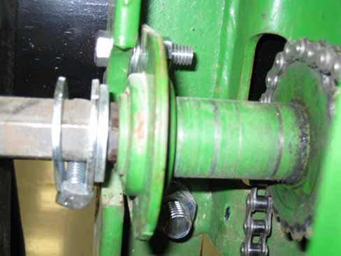 Ag Leader Technology SeedCommand Installing Spacer Washers on Drill Shaft Required Parts: Part Number: (2) Hex head capscrew 3/8 in. x 1-1/2 in.