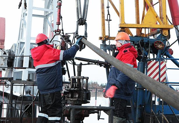The basic industrial indicators For 2014 by forces of " Uzneftgazkuduktamirlash "Joint-stock company on "Uzneftegazdobicha" Joint-stock company are finished and handed over customers of 304 oil and
