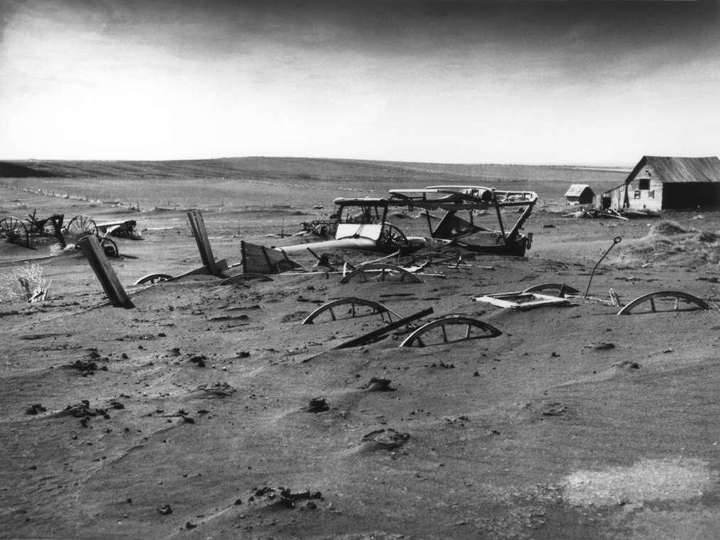 The Origins of Conservation Farming The US Dust Bowl 1930 s The Dust Bowl destroyed 40 million hectares of farmland, caused the migration