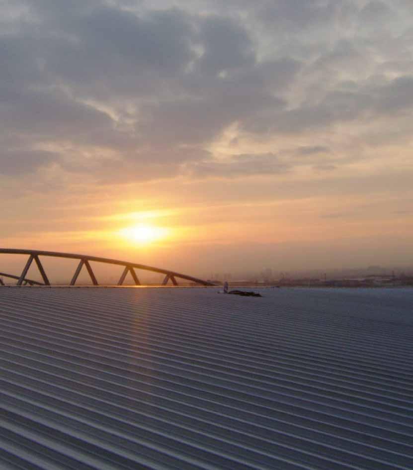 Structural steel decks and liner trays Structural Deck - Thermohalter System Structural decking offers a simplified method of roof construction by dispensing with the need for purlins.