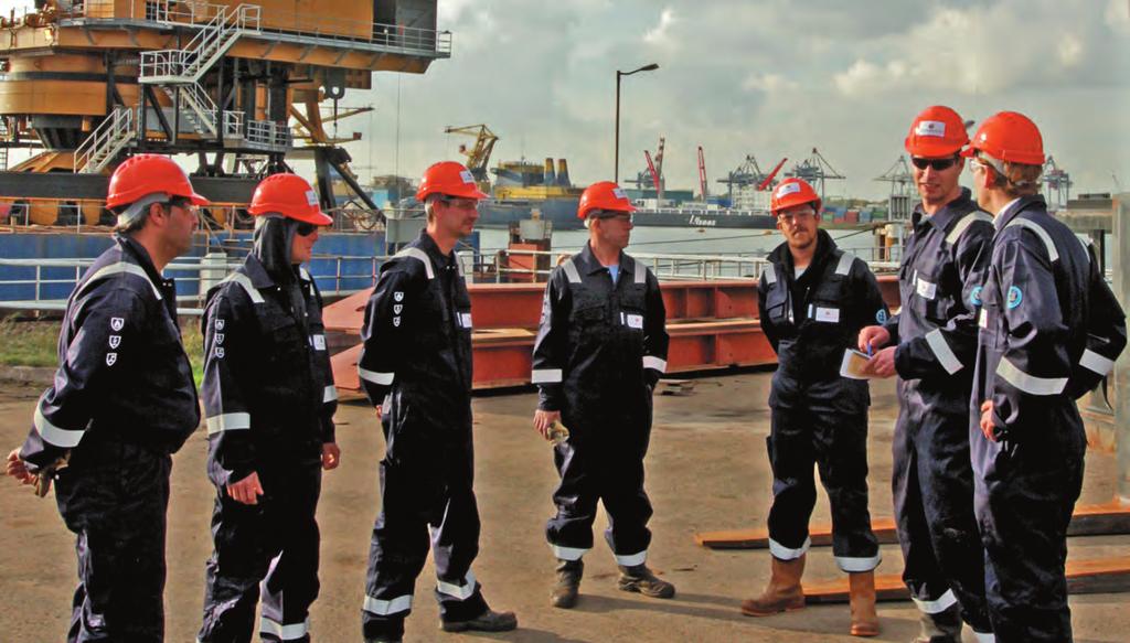 OUR COMPANY YOUR MARITIME AND OFFSHORE PARTNER Dutch Offshore provides