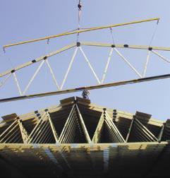 Photo 7: Hoisting the 7 th Truss STEP 8: Repeat steps 6 and 7 with the remaining trusses using the