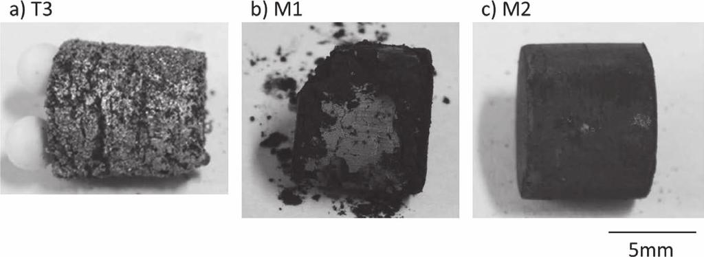 Carbonaceous materials used as reducing and carburizing agents are coal and graphite, respectively, with the particle size of 20 μm (T1), 53 
