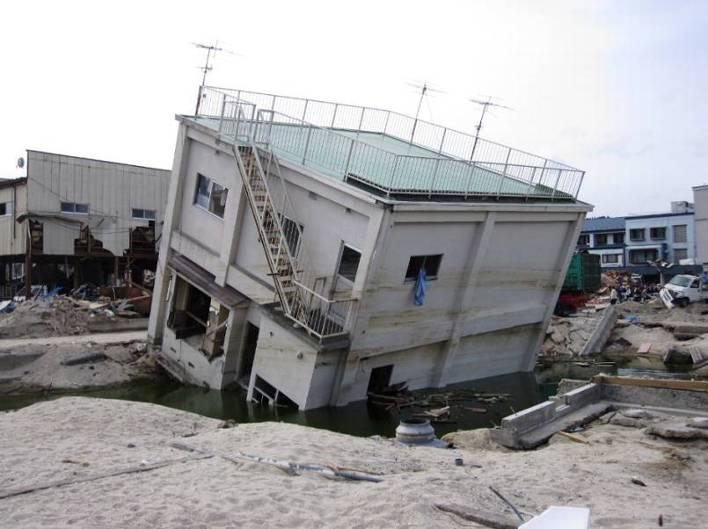 Damage to RC buildings by Tsunami (5) Scouring &